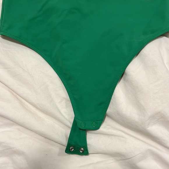 Babaton High Neck Bodysuit - Picture 3 of 5